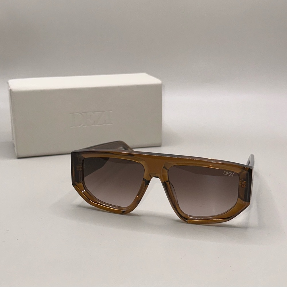 Dezi Clear Brown Sunglasses